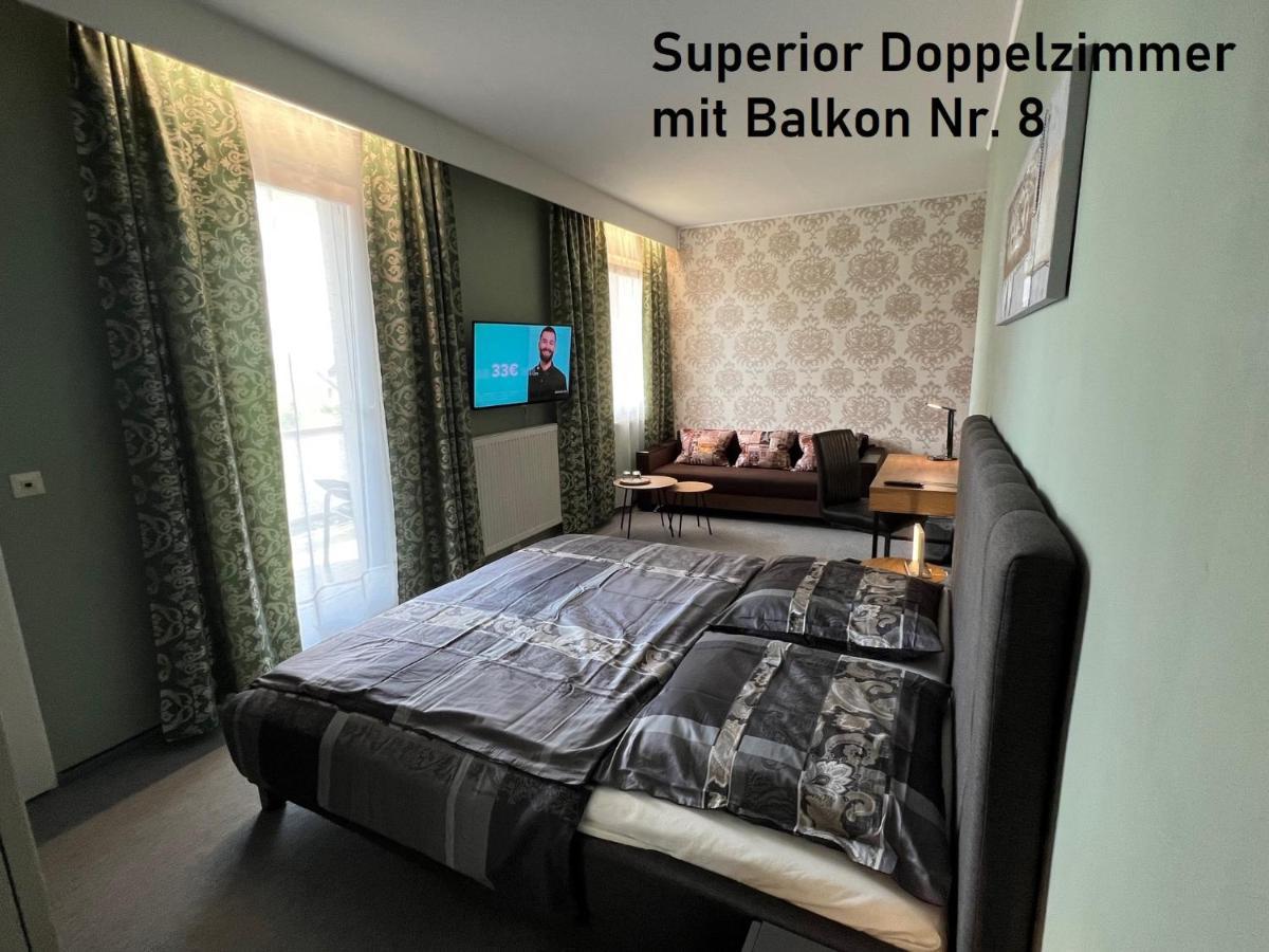Hotelpension Am Thermalbad バート・ネンドルフ エクステリア 写真