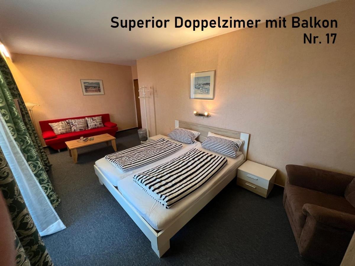 Hotelpension Am Thermalbad バート・ネンドルフ エクステリア 写真
