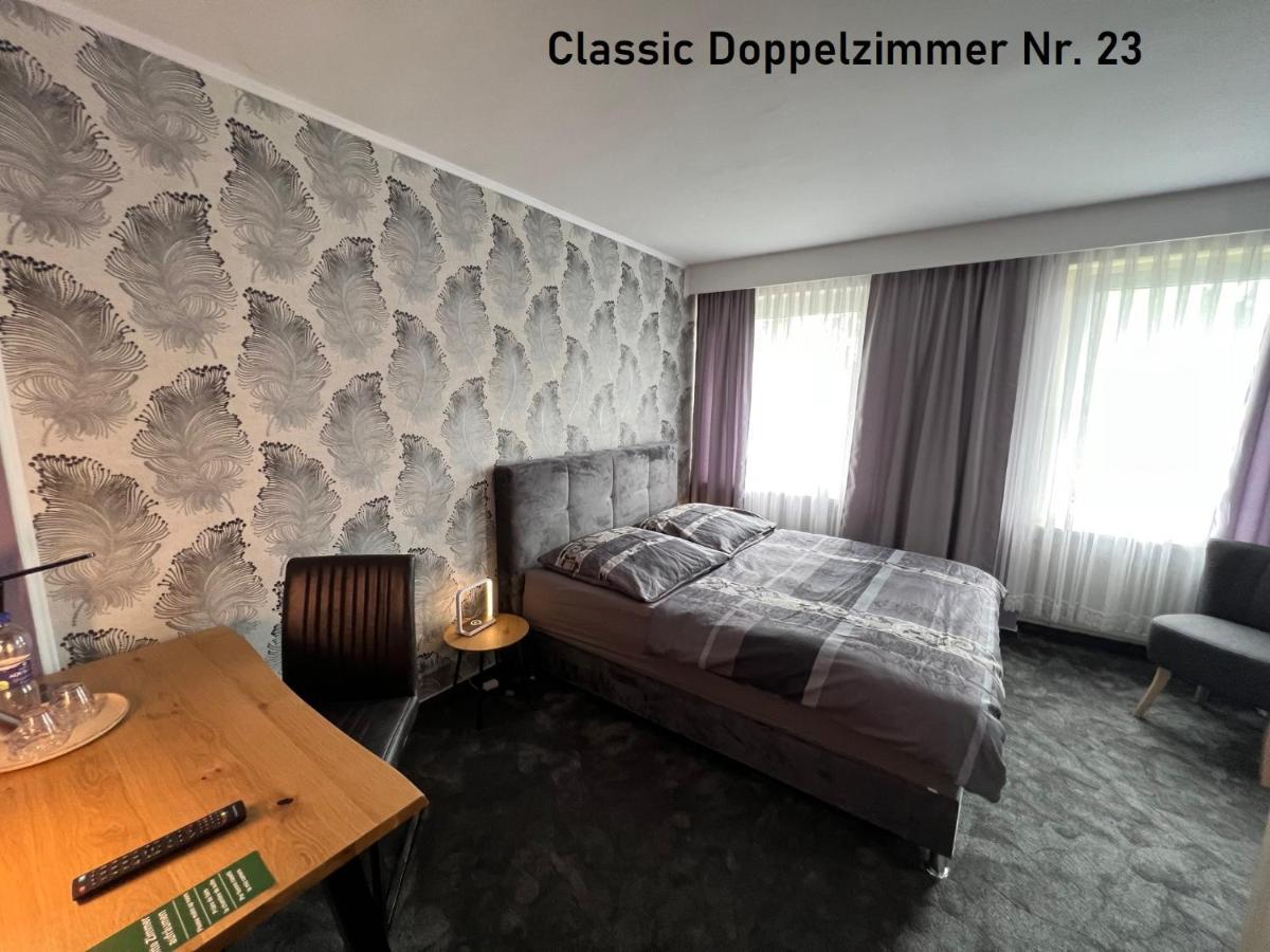 Hotelpension Am Thermalbad バート・ネンドルフ エクステリア 写真